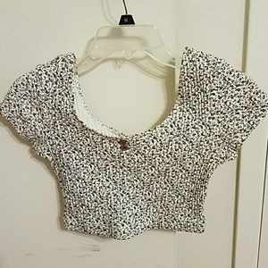 Floral Print Ribbed Crop Top with Purple Buttons